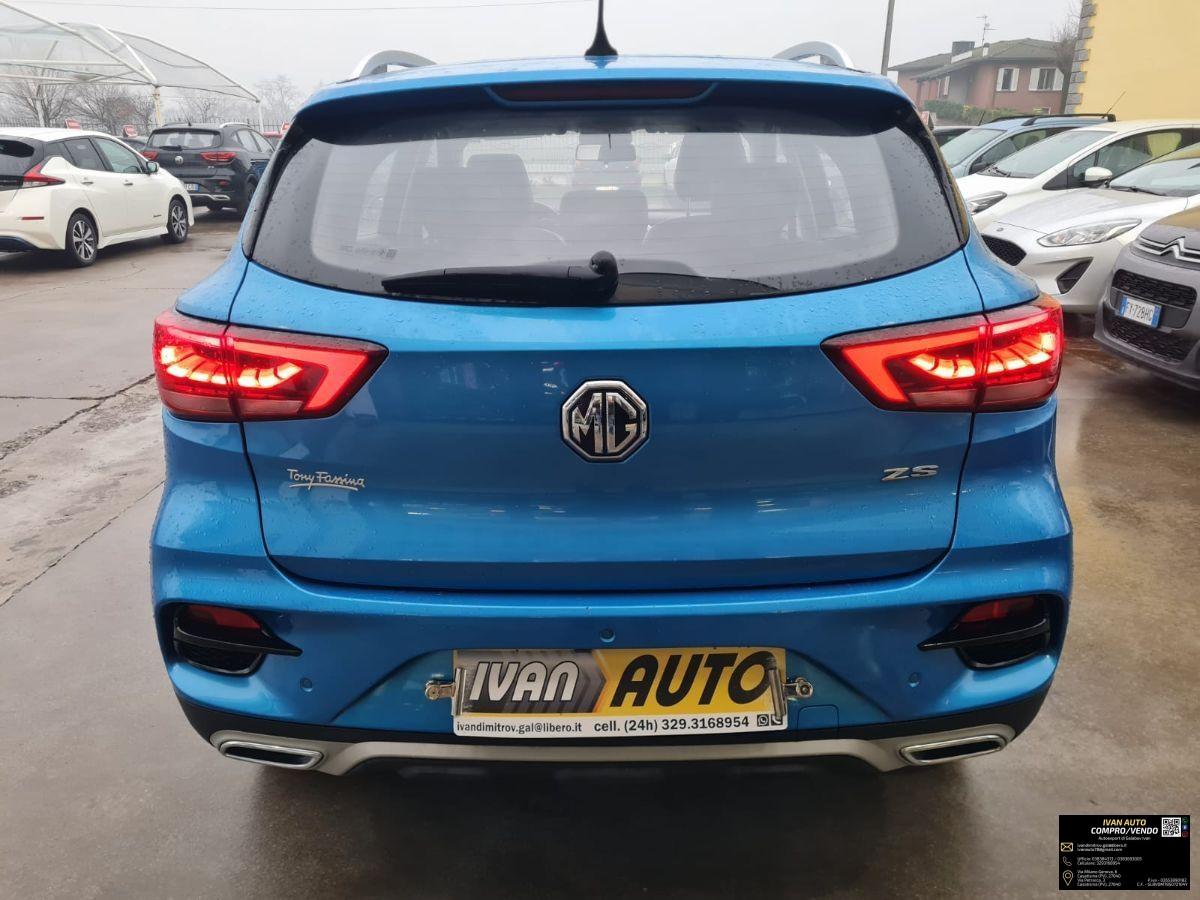 MG ZS Luxury Benzina-Anno 2022