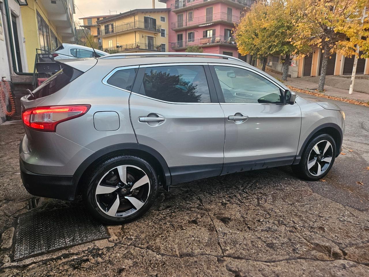 Nissan Qashqai 1.6 dCi Tekna 136.000km 2015