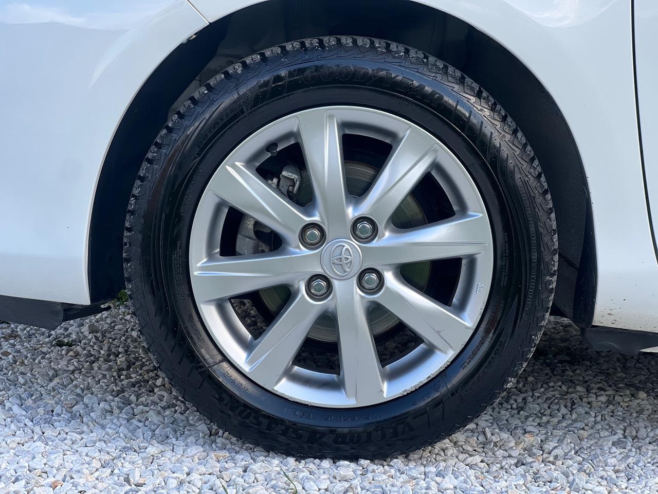 Toyota Yaris 1.0 5 porte Lounge