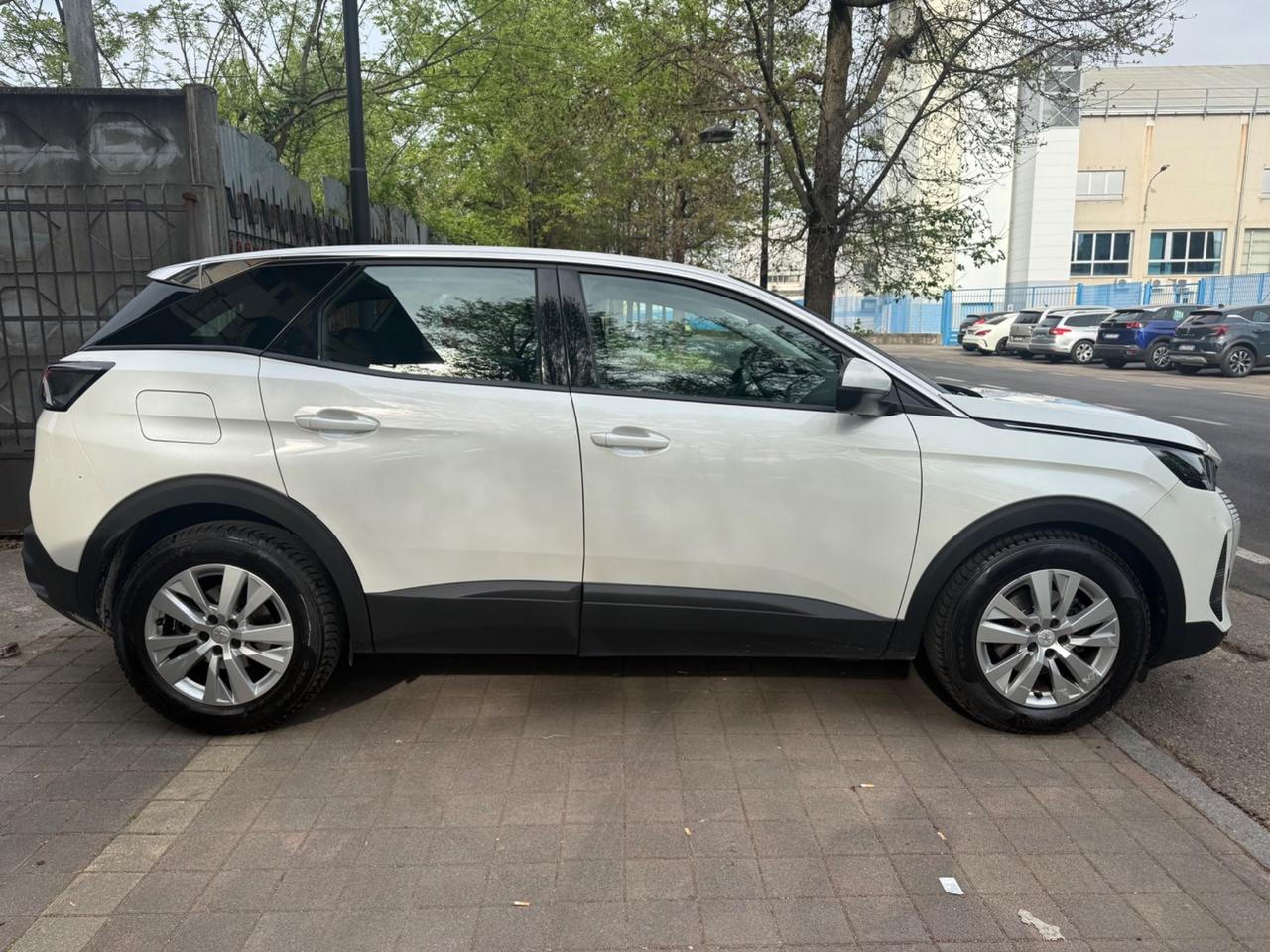 Peugeot 3008 BlueHDi 130 S&S Active Business