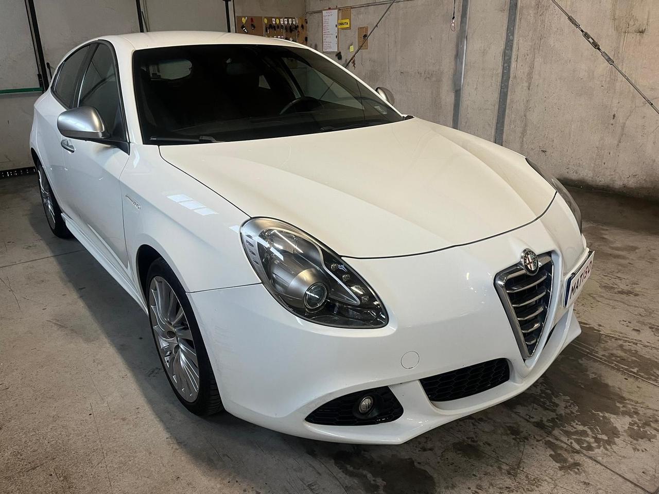 Alfa Giulietta 1.6 JTDm-2 105 CV. Km 100.000