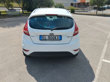 Ford Fiesta 1.4 5 porte Bz.- GPL Titanium