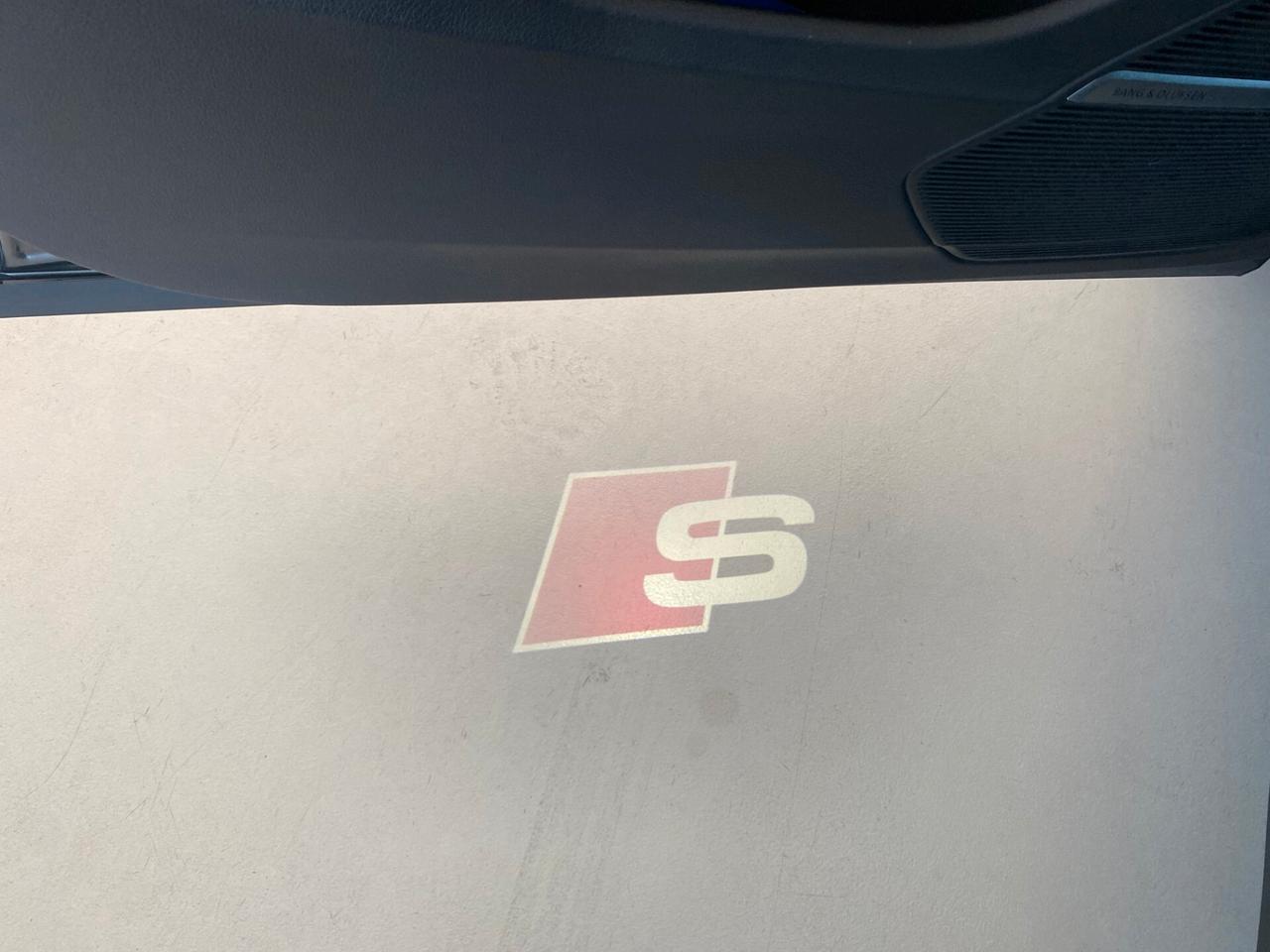 Audi Q8 50 TDI 286 CV quattro tiptronic Sport