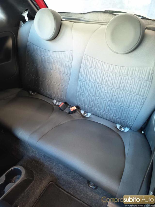 FIAT 500 1.0 Hybrid Red