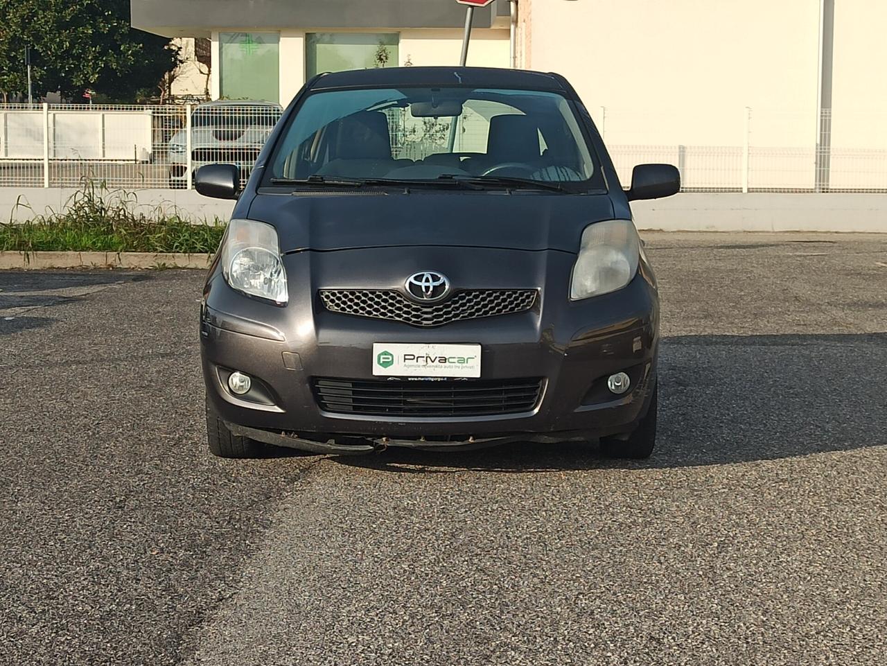 Toyota Yaris 1.0 5 porte