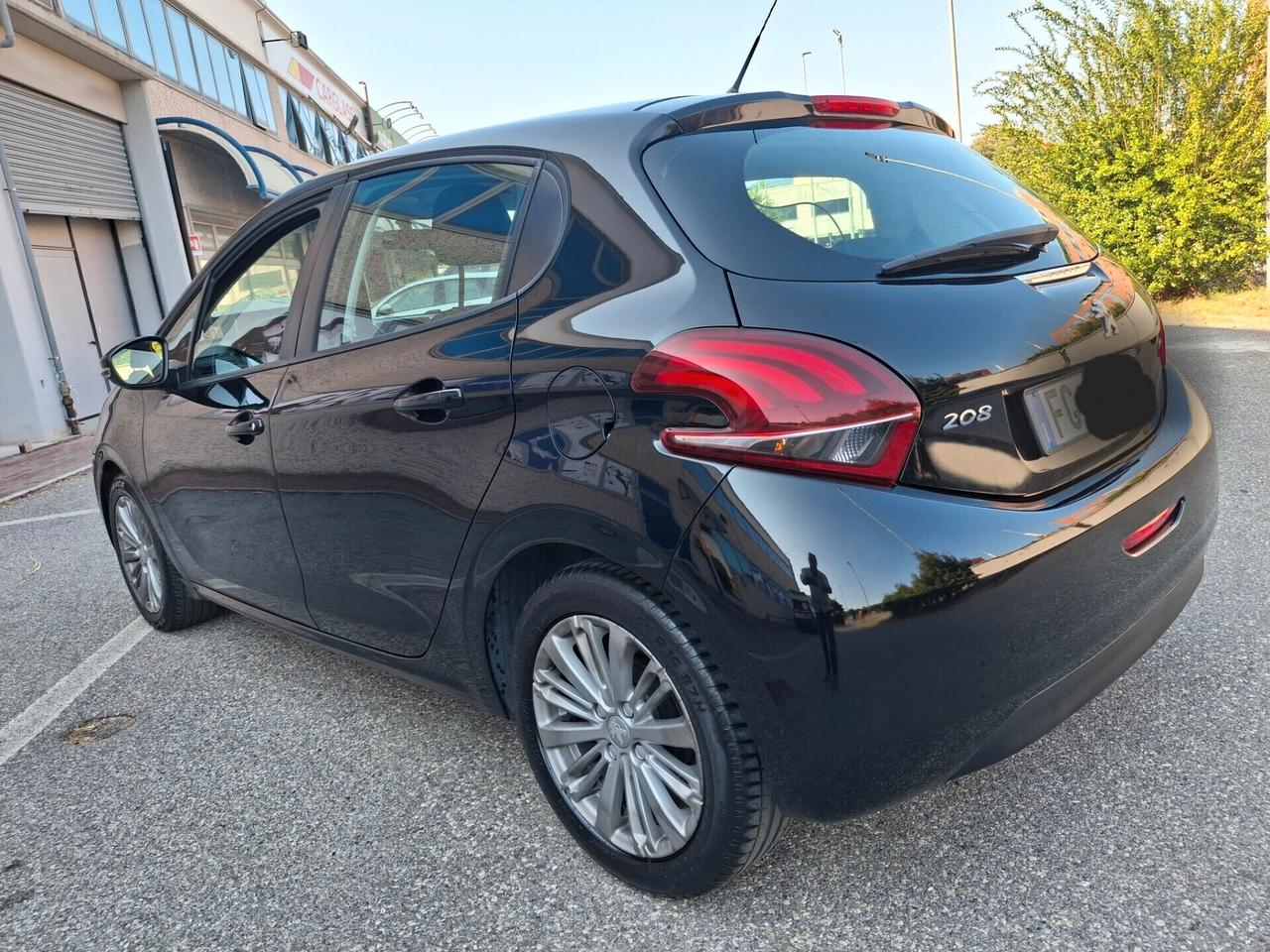 Peugeot 208 PureTech 82cv.-EURO 6-NEOPATENTATI-