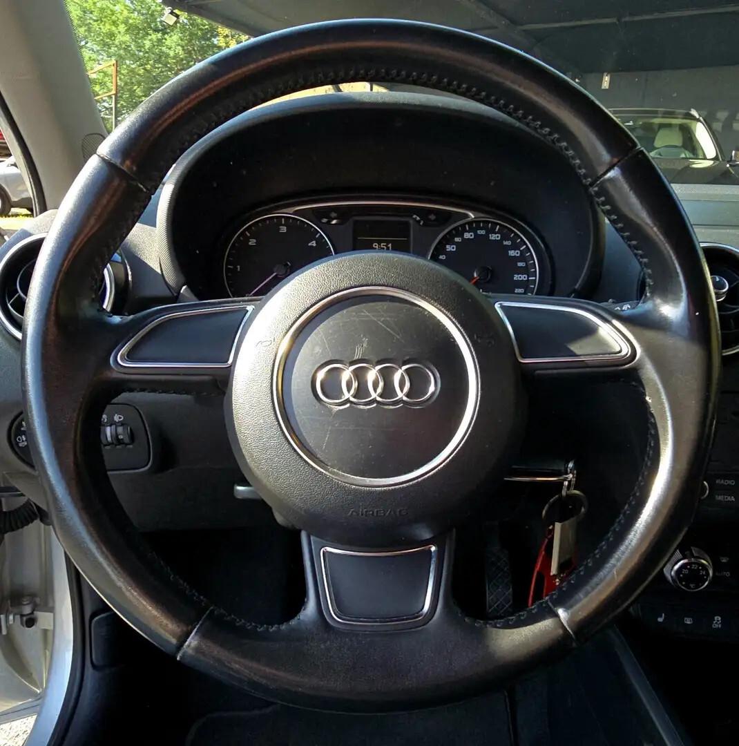 Audi A1 1.6 TDI S tronic Attraction