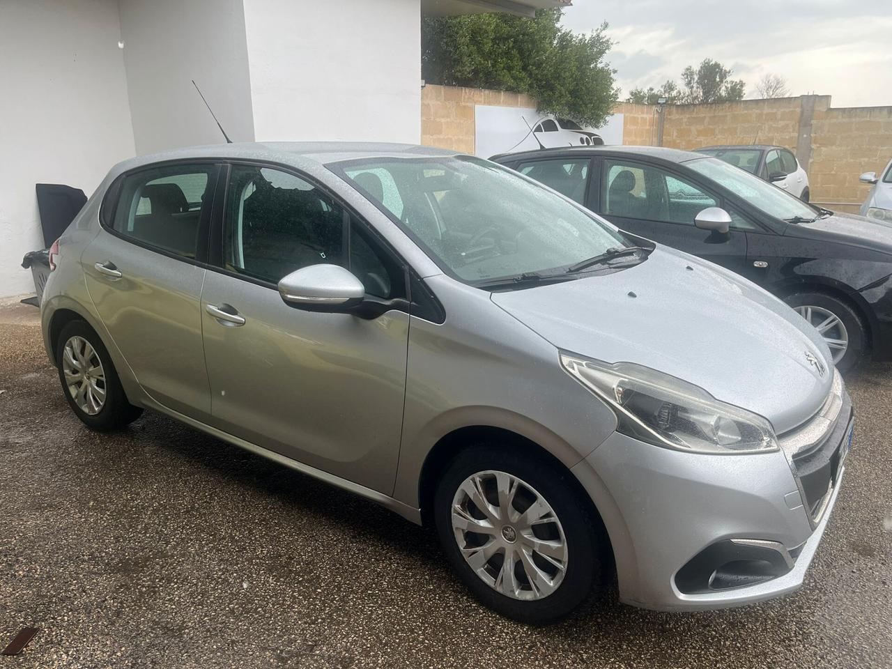 Peugeot 208 PureTech 2016 UNIPRO 118000KM