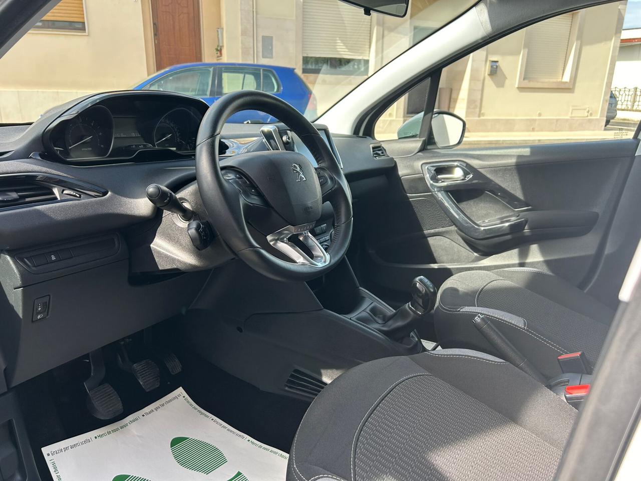 Peugeot 208 1.6 HDI 75Cv 5P ALLURE-2016