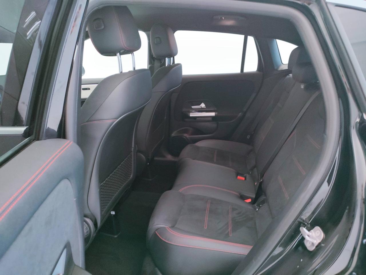 Mercedes-Benz GLA 180 d Automatic