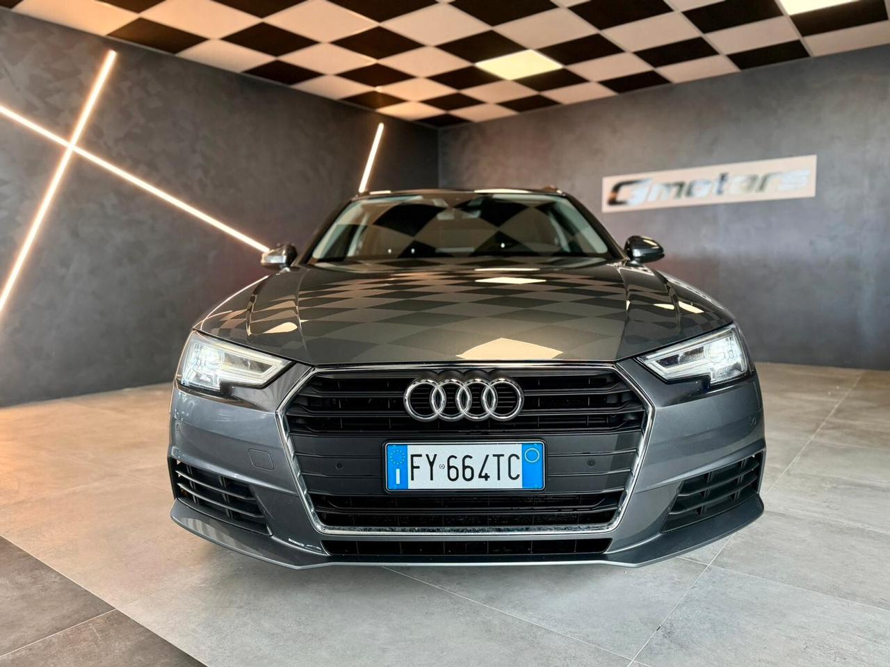 Audi A4 Avant 30 TDI S tronic Business