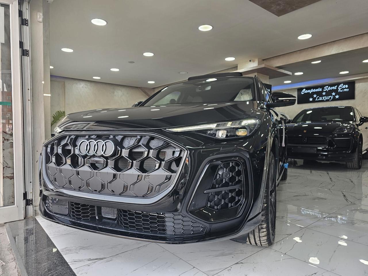 Audi Q5 SPB 40 TDI quattro S tronic Identity Black