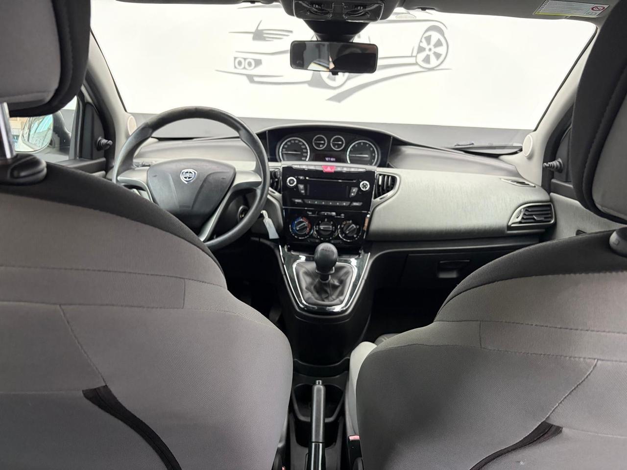 Lancia Ypsilon 1.2 69 CV 5 porte S&S Platinum