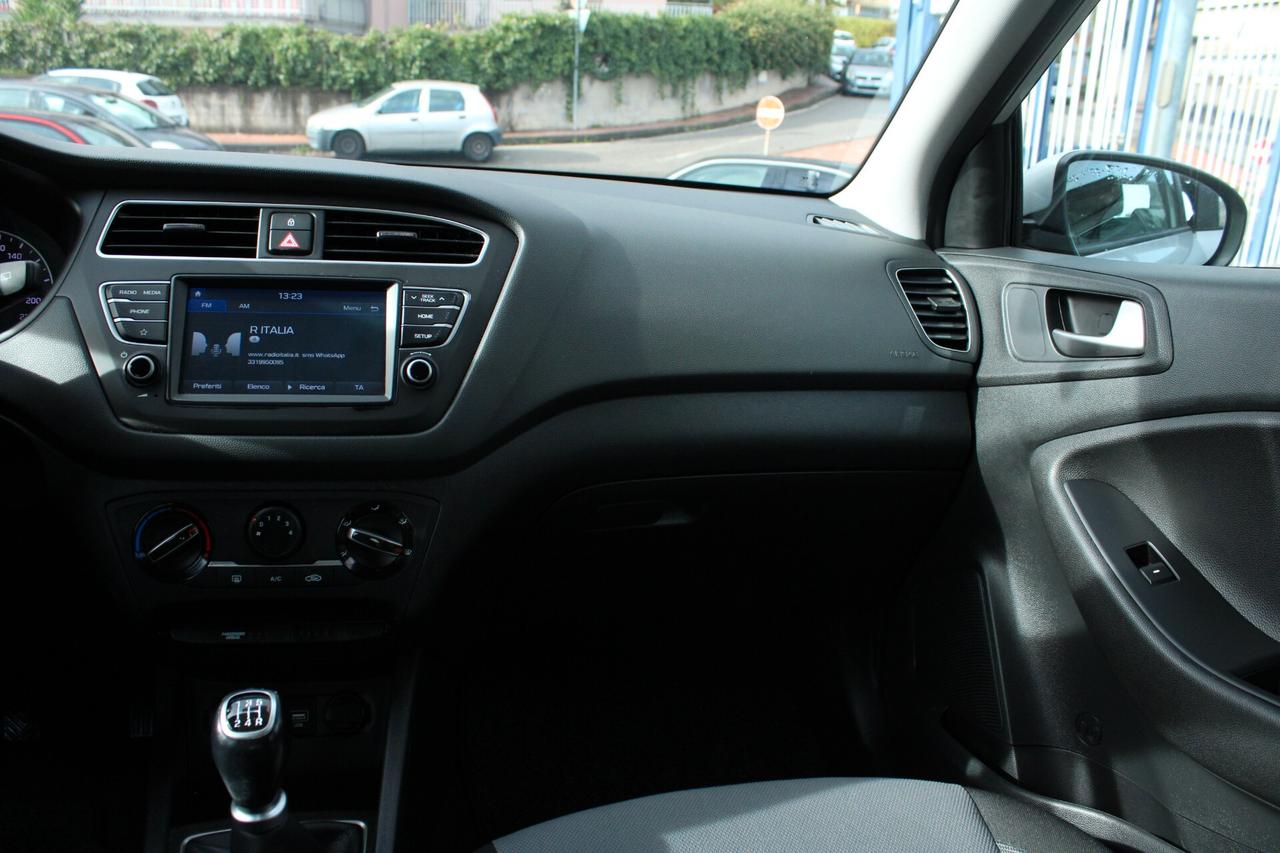 Hyundai i20 1.2 5 porte Tech