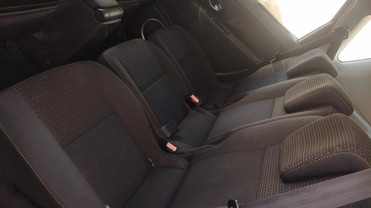 Renault Scenic Scénic X-Mod 1.9 dCi 130CV Luxe