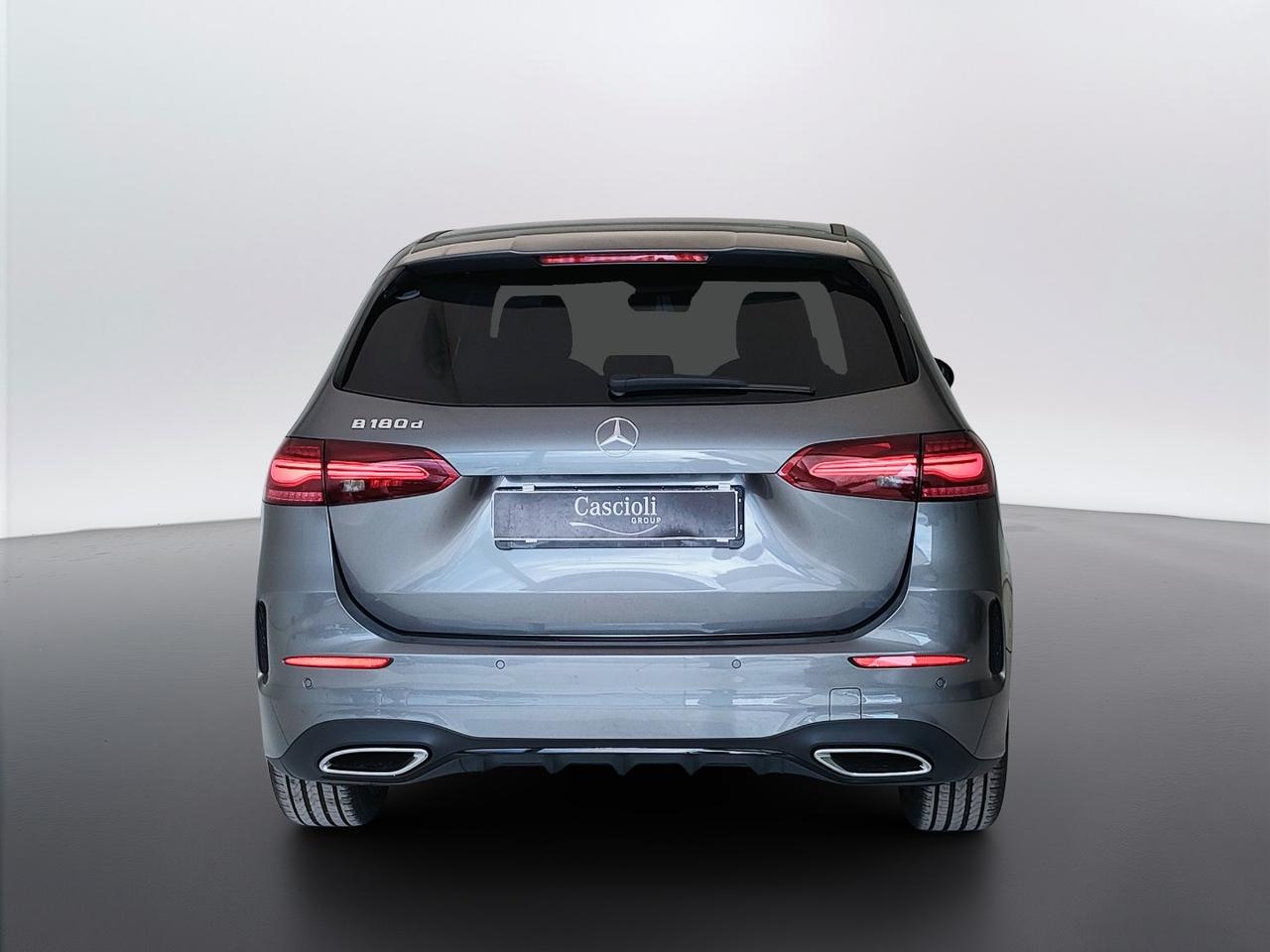 Mercedes-Benz Classe B - W247 2023 - B 180 d AMG Line Advanced Plus auto