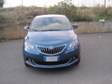 Lancia Ypsilon 1.0 FireFly 5 porte S&S Hybrid Platino