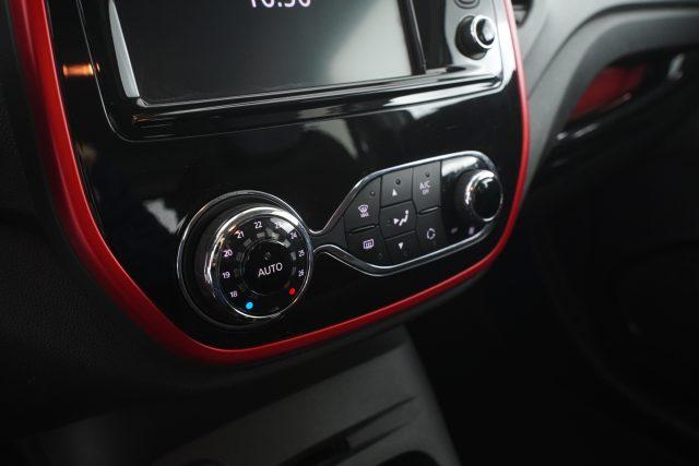 RENAULT Captur Captur Energy 1.5 dCi 90cv EDC S&S Euro6 Hypnotic