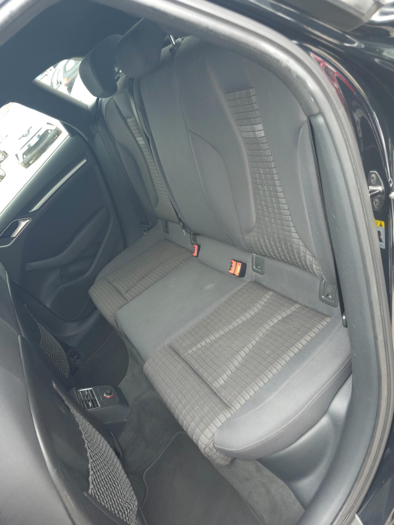 Audi A3 1.4 TFSI S tronic Ambition