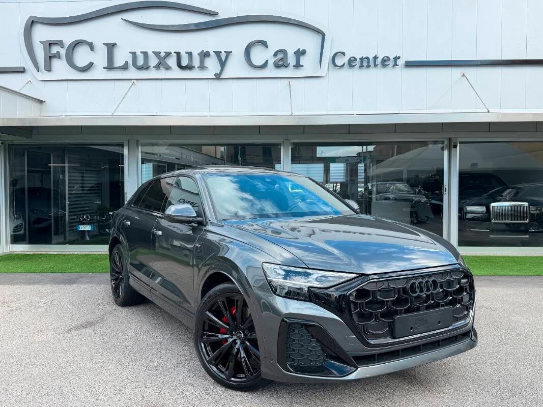 Audi Q8 3.0 tdi 286cv S line quattro Tetto Valcona Ventilati