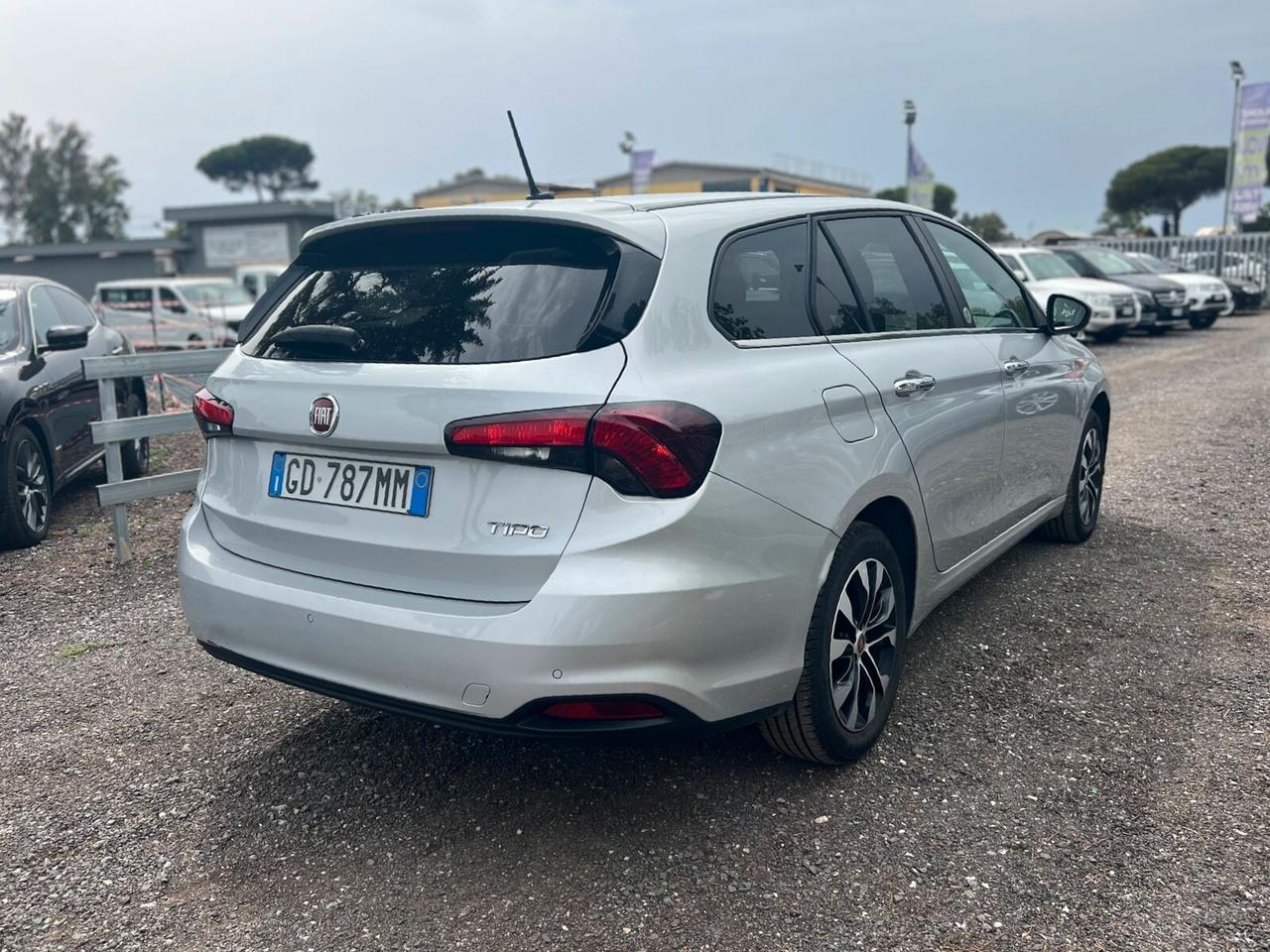 Fiat Tipo 1.4 T-Jet 120CV 5 porte Mirror