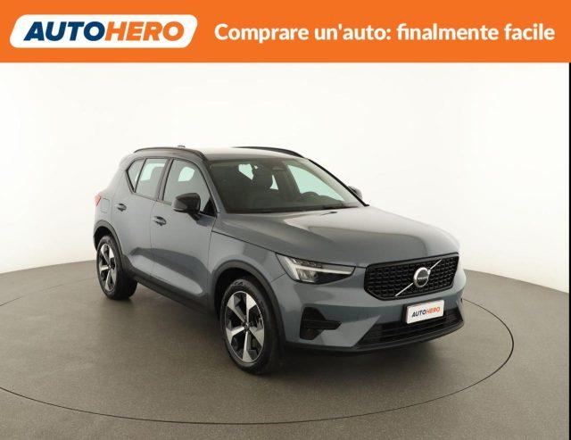 VOLVO XC40 B4 AWD automatico Plus Dark