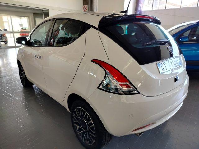 LANCIA Ypsilon 1.0 FireFly Hybrid Platino MY24 PROMO