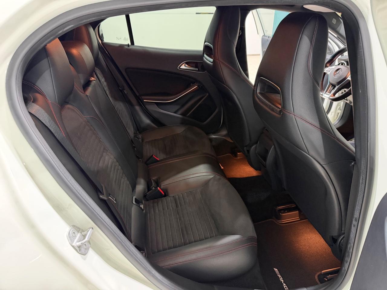 MERCEDES GLA 200D PREMIUM *NIGHT EDITION 4MATIC