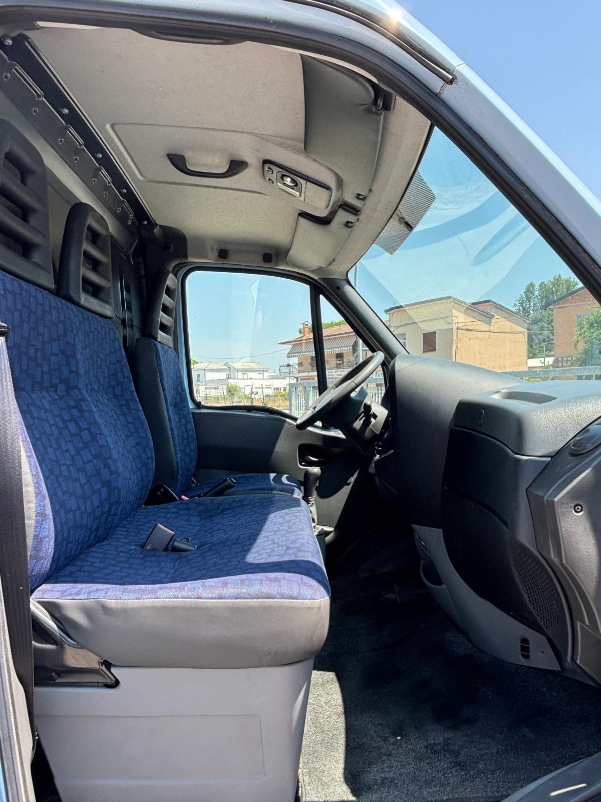 Iveco Daily 35C12VP 2.3 Hpi TDI PL-TA-RG Furg.