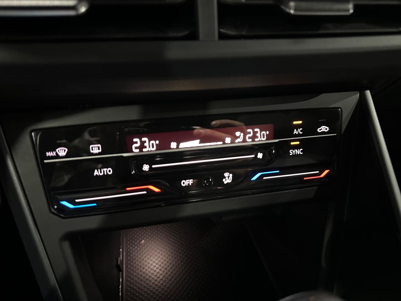 Volkswagen Taigo 1.0 TSI 110 CV DSG R-Line