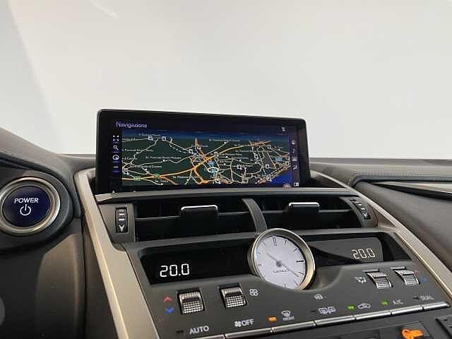 Lexus NX Hybrid 4WD Premium