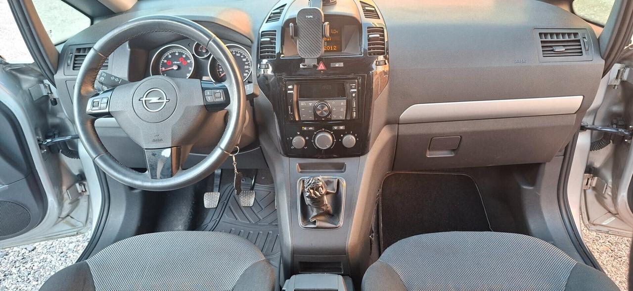 ZAFIRA MONOVOLUME 1.6 METANO 7 POSTI
