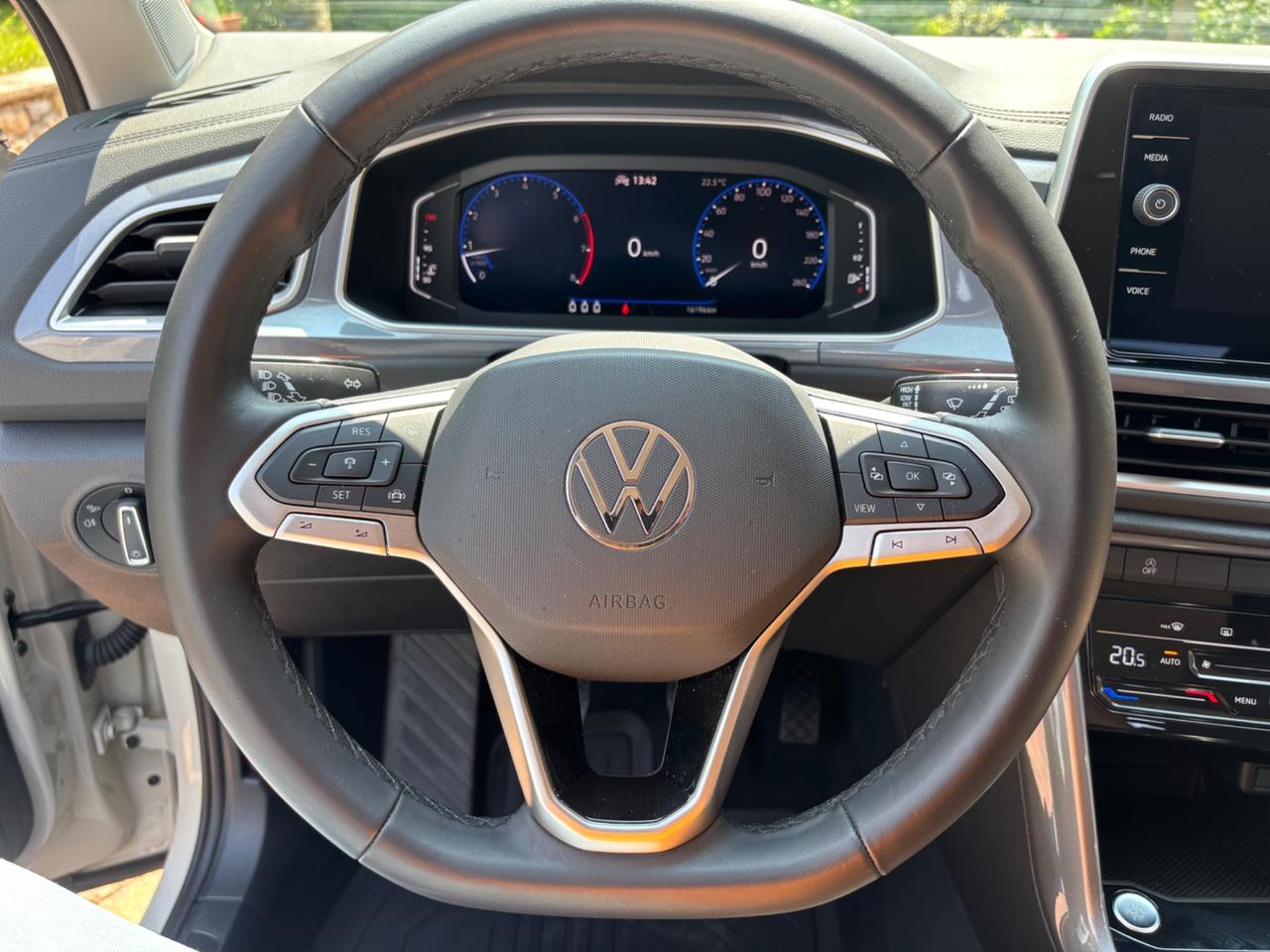 Volkswagen T-Roc 1.5 TSI 16000 Km - 03/2024
