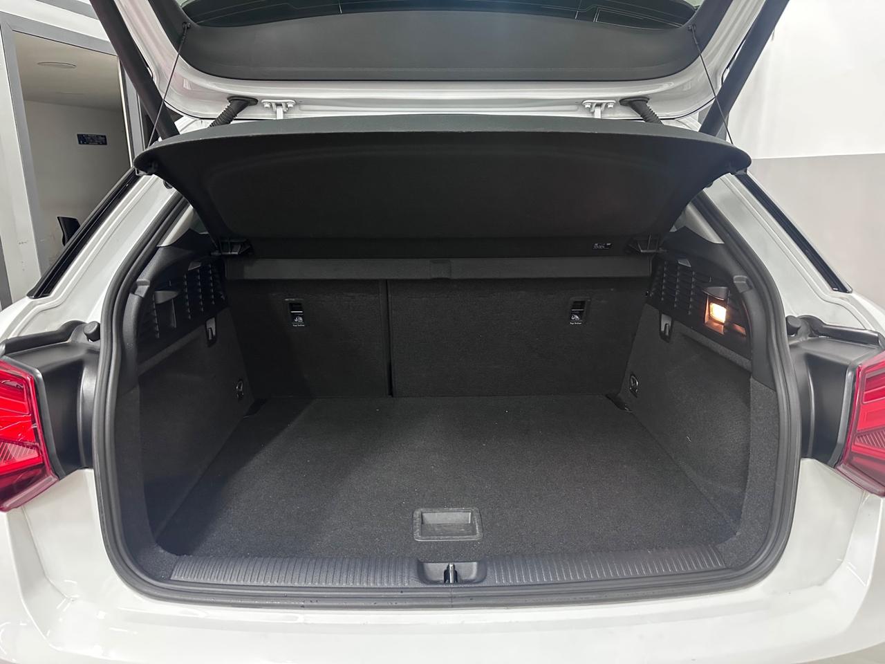 Audi Q2 30 TDI S line Edition 2020