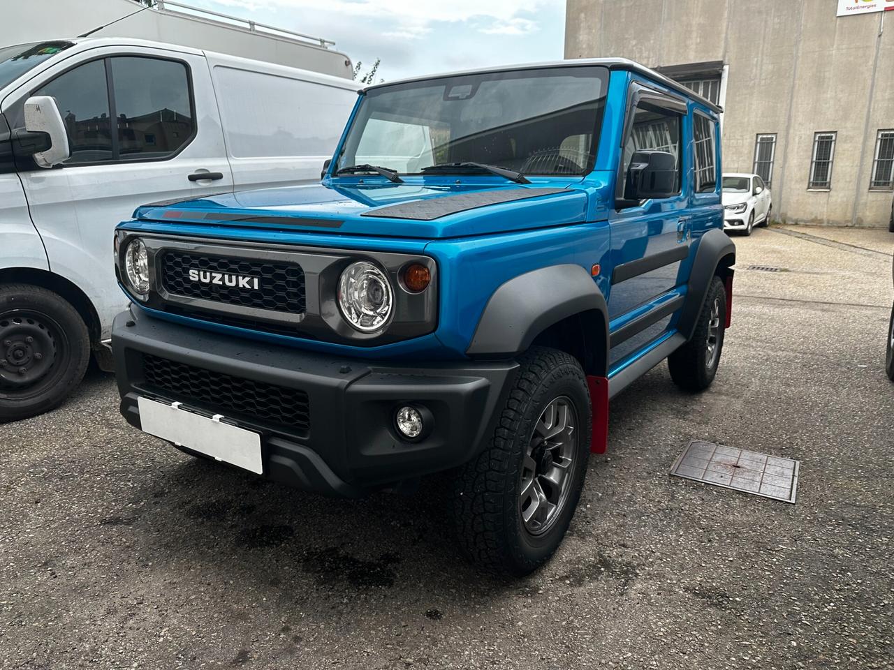 Suzuki Jimny 1.5 5MT Top