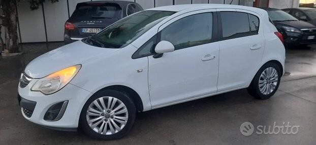 Opel Corsa 1.3 5 porte ok patentati