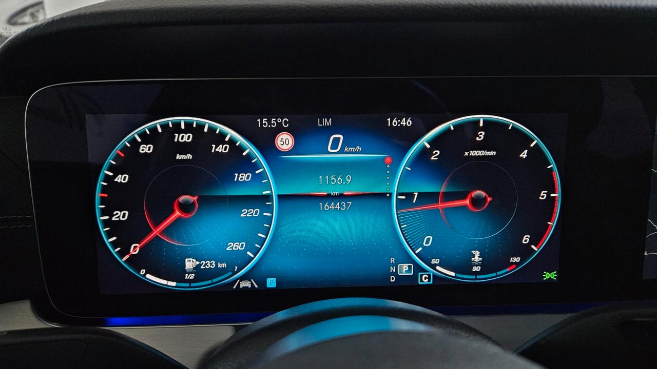 Mercedes E220d Amg 4 Matic