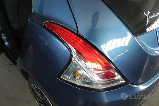 LANCIA Ypsilon 1.0 FireFly 5 porte S&S Hybrid Go