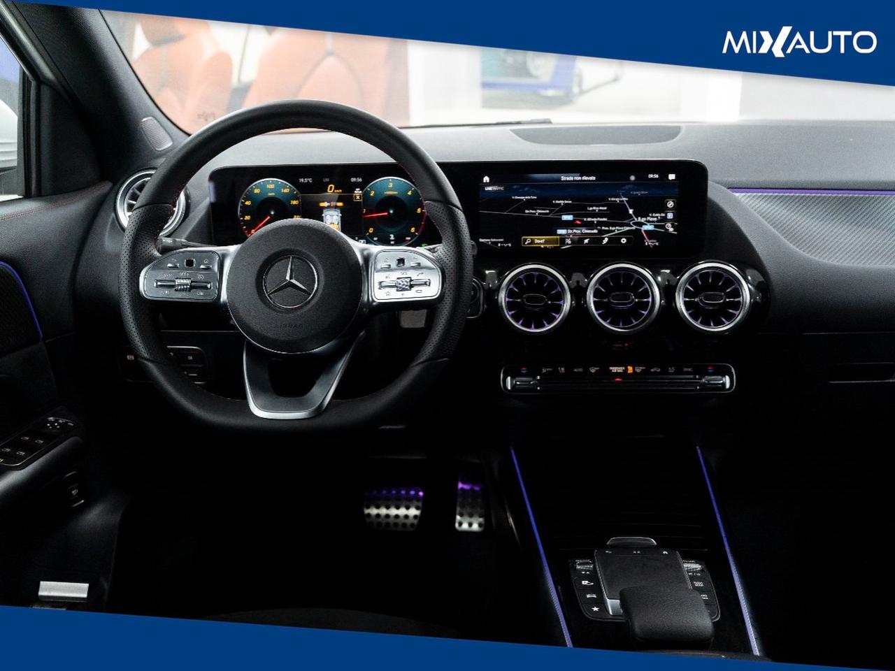 Mercedes-Benz GLA 200 D Premium