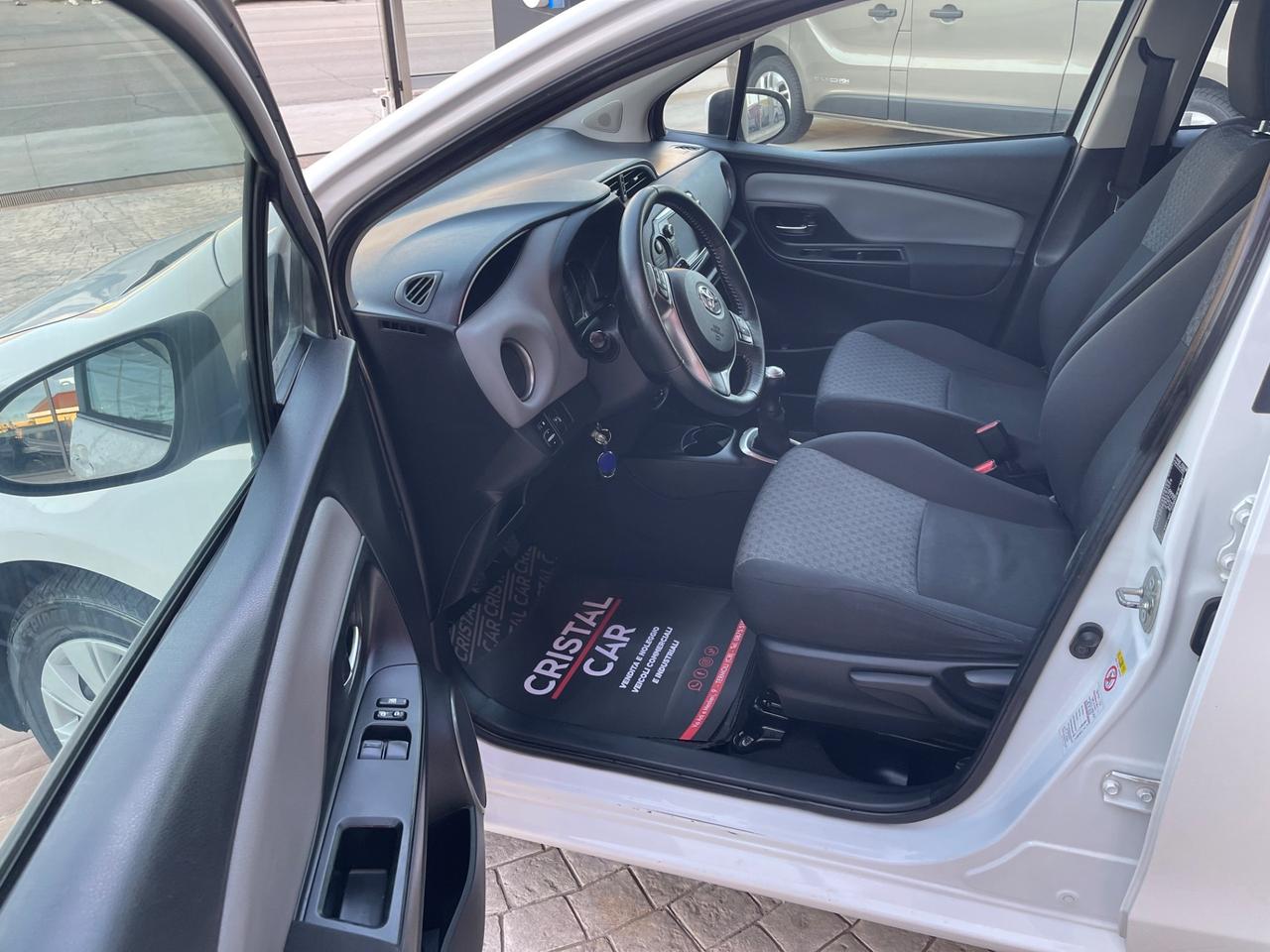 Toyota Yaris 1.0 5 porte Lounge