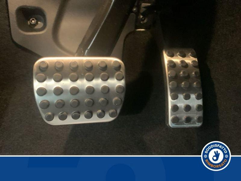 Mercedes-Benz CLA 200 Automatic Coupé AMG Line Premium