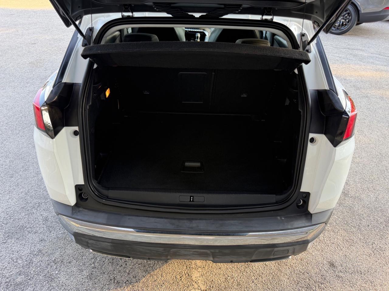 Peugeot 3008 BlueHDi 130 - OK Neopatentati