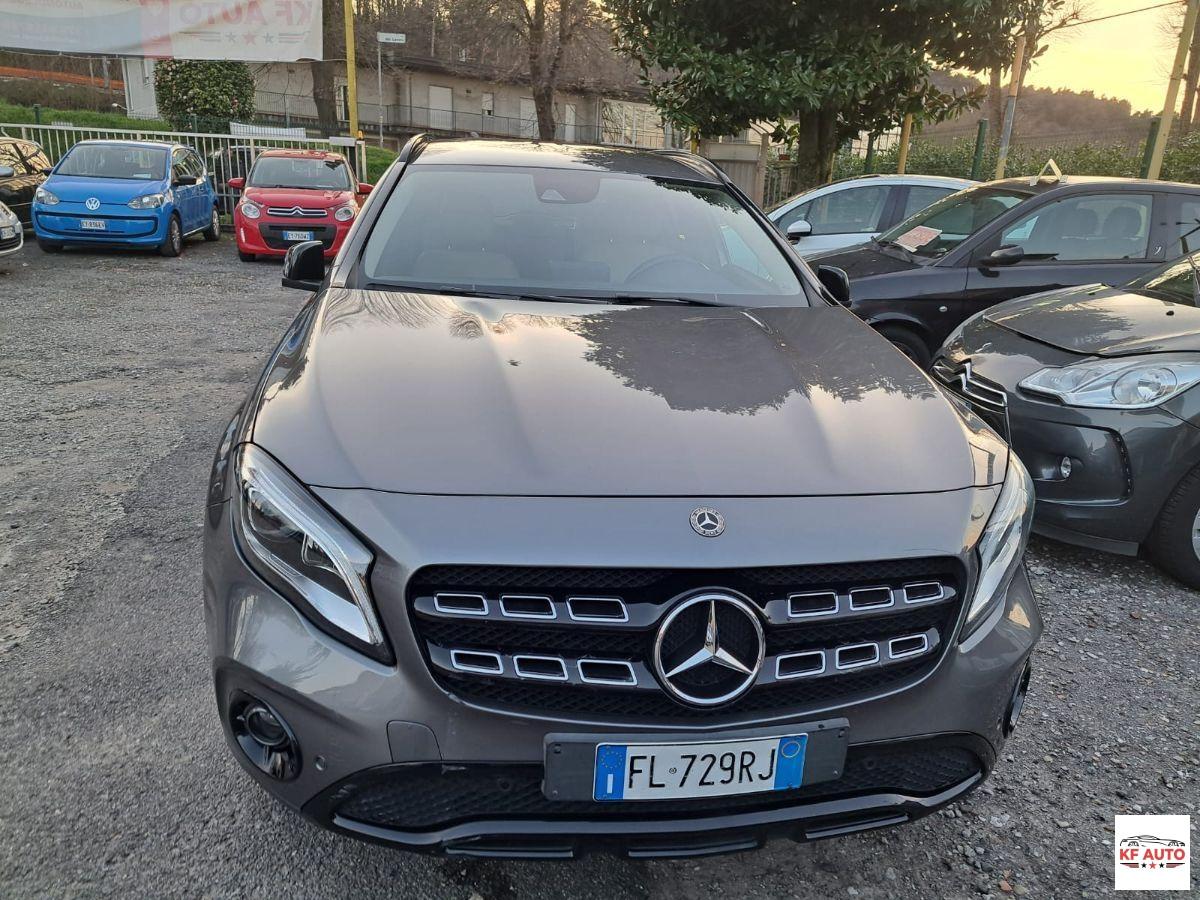 MERCEDES GLA - 180D Automatic Premium