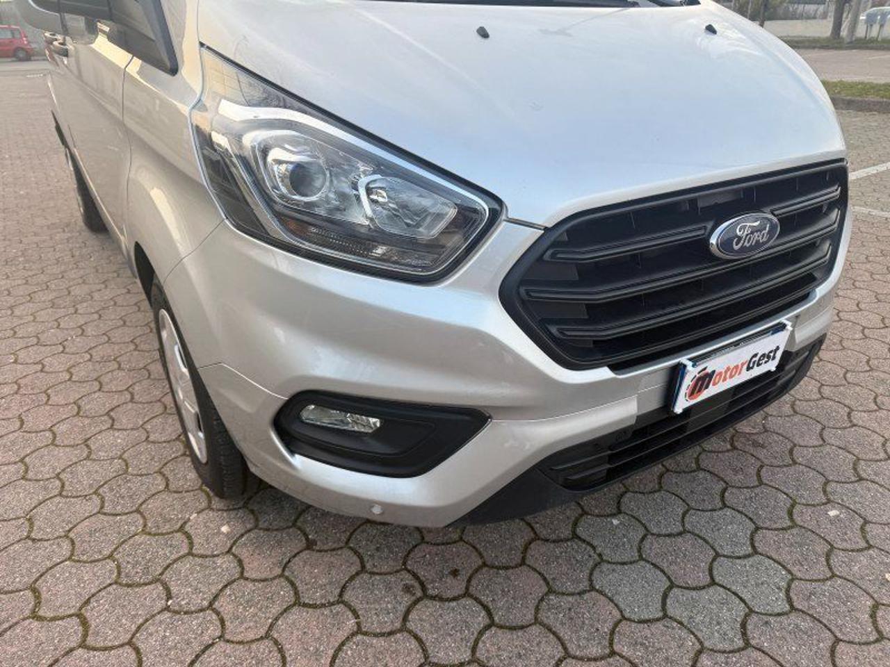 Ford Transit Custom 320 2.0 EcoBlue 130 PC Combi Trend 9 posti + IVA