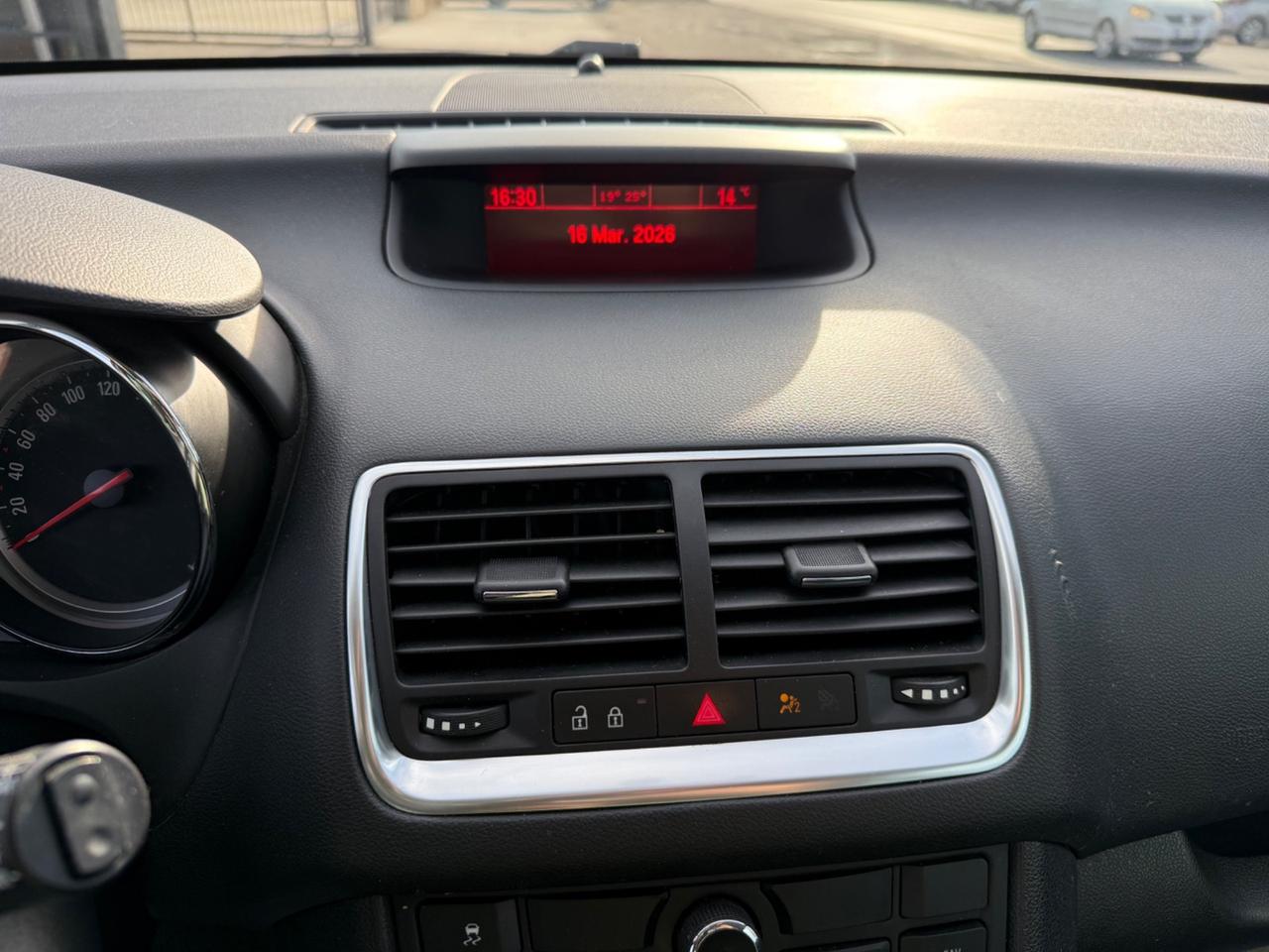 Opel Meriva 1.4 Turbo 120CV automatica . EURO6