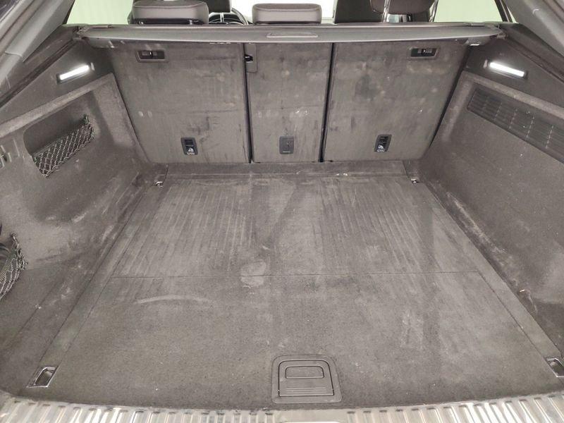 Audi Q8 50 TDI 210kW quattro tip. S Line Edition