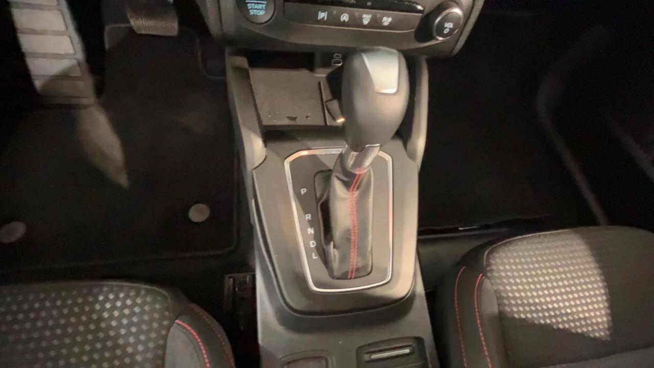 Ford Focus 1.0 EcoBoost Hybrid 155 CV 5p. ST-Line