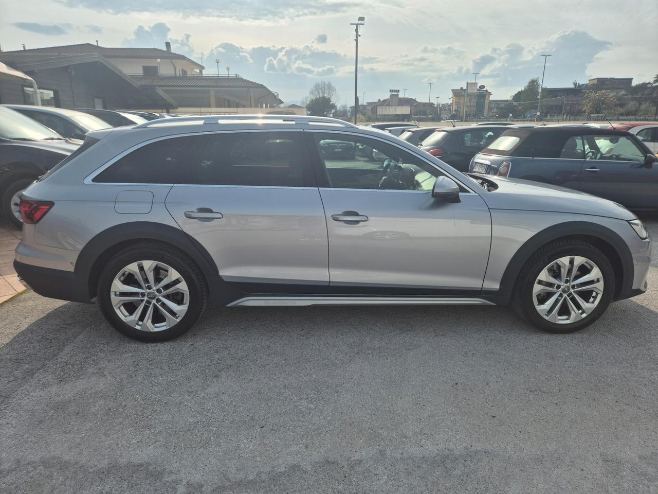 Audi A4 allroad 45 TDI tiptronic Business Evolution