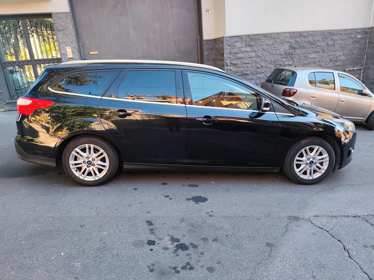 Ford Focus 1.6 120 CV GPL SW Titanium Leggi