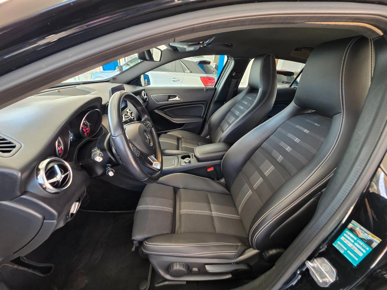 Mercedes-benz GLA 200d Automatic 4Matic Sport